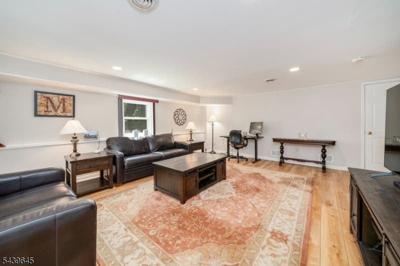 6 Woodbine Cir, New Providence Boro, Union photo 25