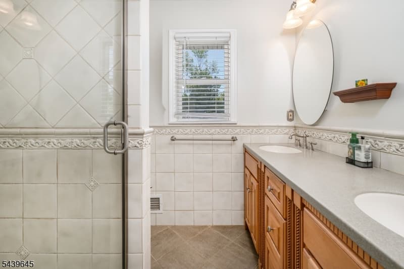6 Woodbine Cir, New Providence Boro, Union photo 30