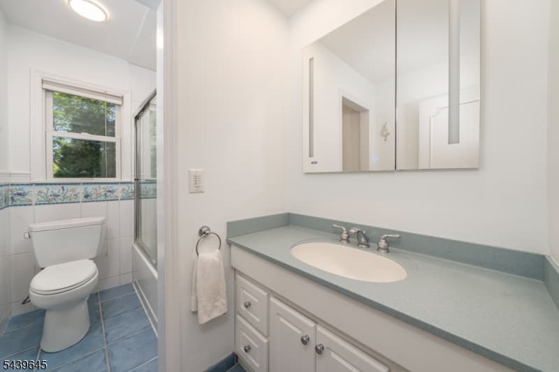 6 Woodbine Cir, New Providence Boro, Union photo 37