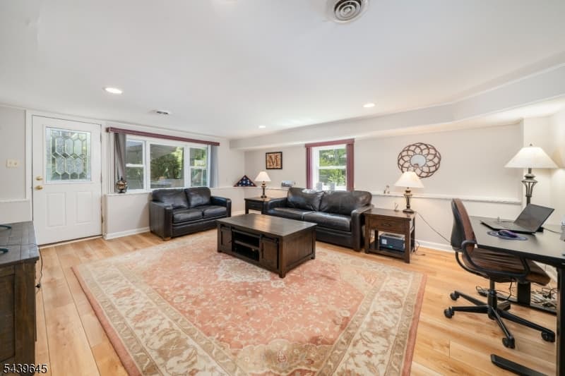 6 Woodbine Cir, New Providence Boro, Union photo 5