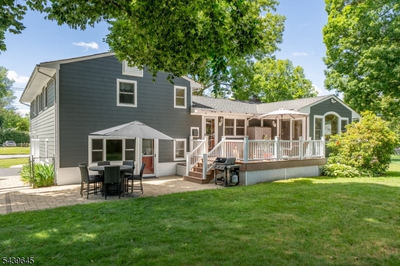 6 Woodbine Cir, New Providence Boro, Union photo 9