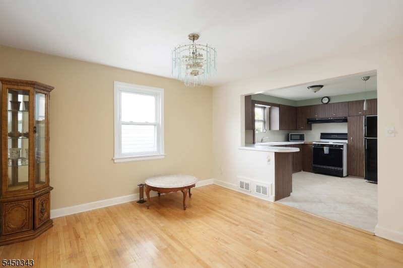 351 Fernwood Ter, Linden City, Union photo 11