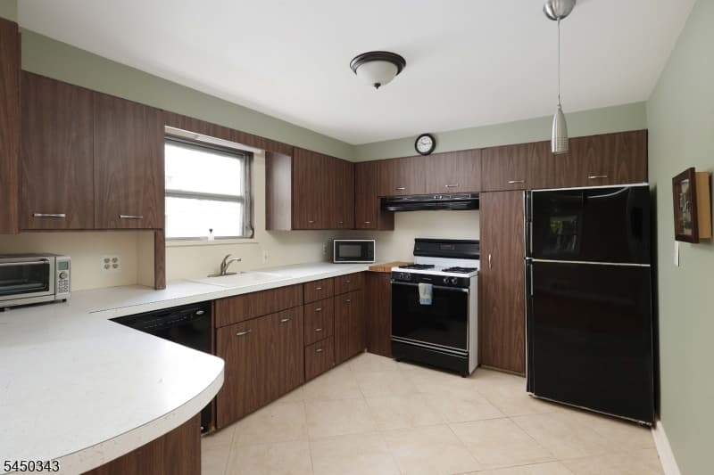 351 Fernwood Ter, Linden City, Union photo 14