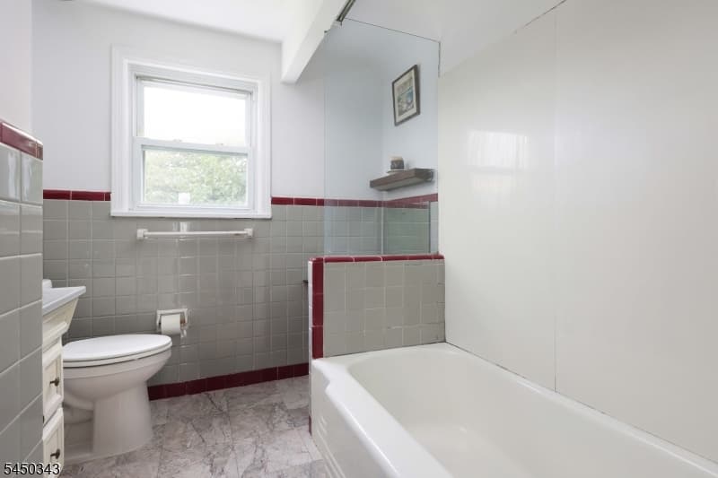 351 Fernwood Ter, Linden City, Union photo 22