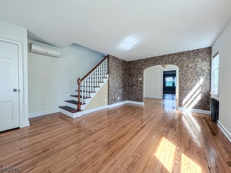 621 Palisade Rd, Union Twp., Union photo 5