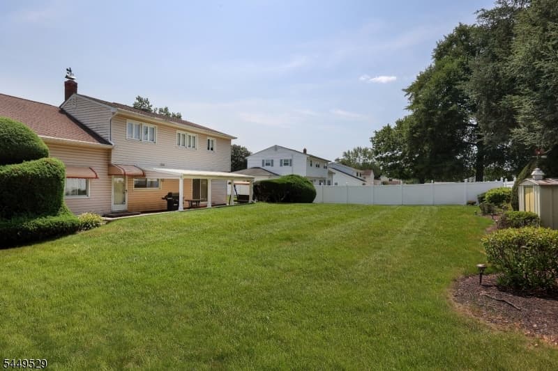 167 Acorn Dr, Clark Twp., Union photo 33