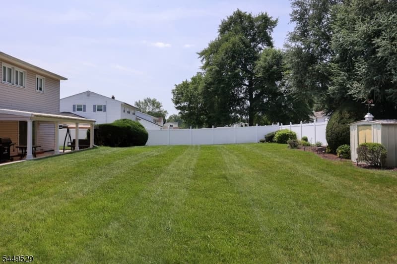 167 Acorn Dr, Clark Twp., Union photo 34