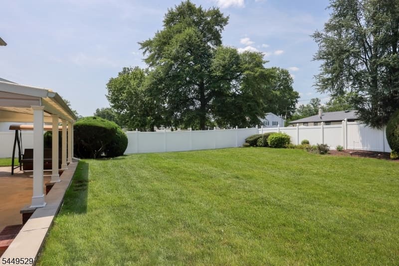 167 Acorn Dr, Clark Twp., Union photo 37