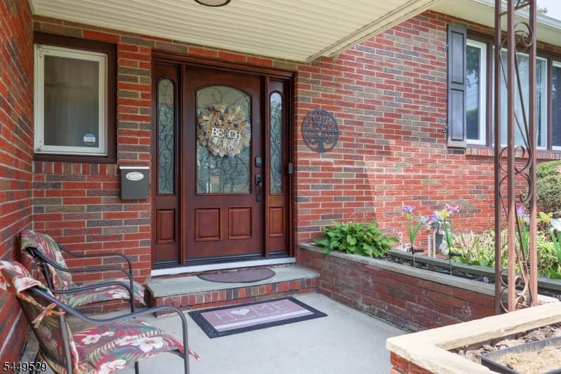 167 Acorn Dr, Clark Twp., Union photo 4