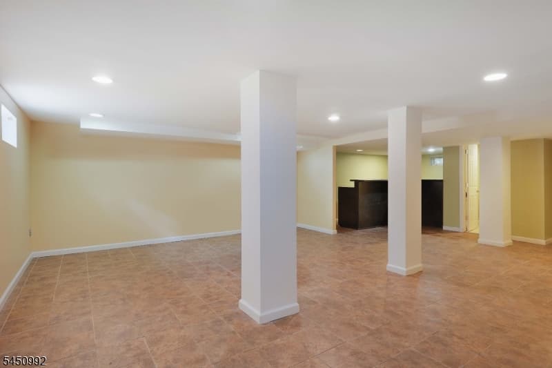 164 W Grant Ave, Roselle Park Boro photo 21