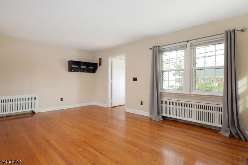164 W Grant Ave, Roselle Park Boro photo 9