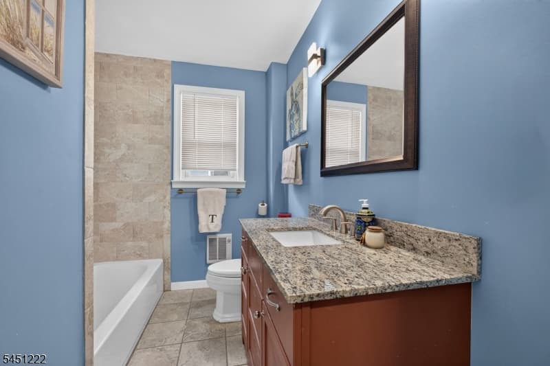 870 Crescent Dr, Rahway City, Union photo 20