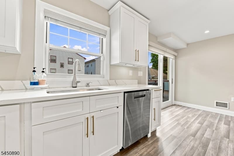1305 E Henry St, Linden City, Union photo 11