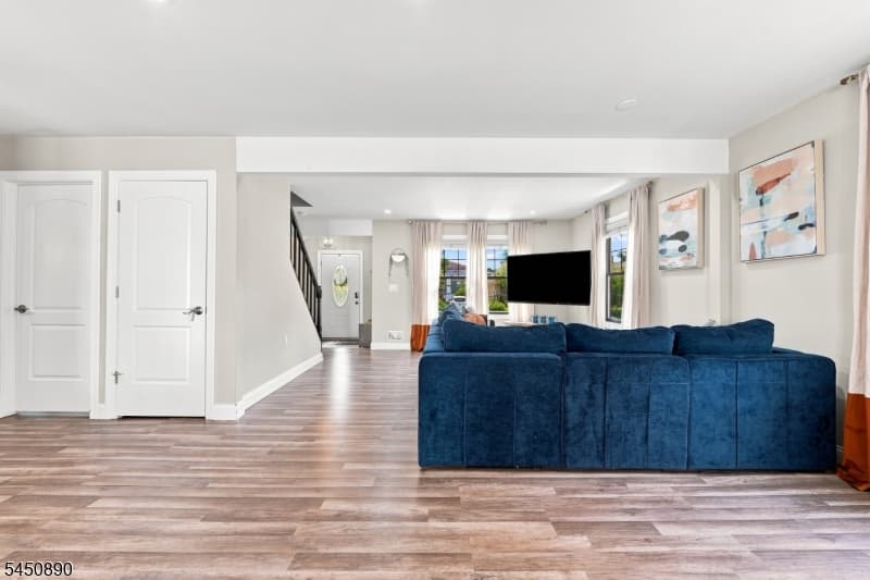 1305 E Henry St, Linden City, Union photo 7