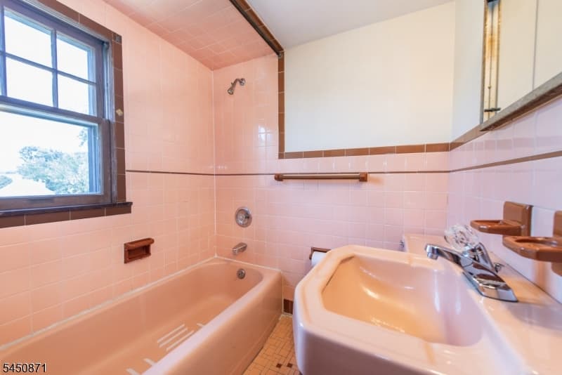 135 W Colfax Ave, Roselle Park Boro, Union photo 16