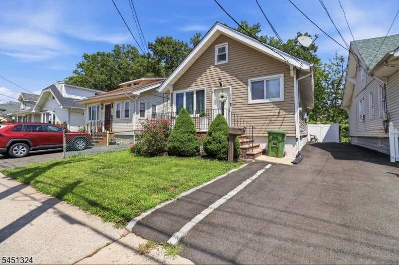 621 Spruce St, Roselle Boro, Union photo 2