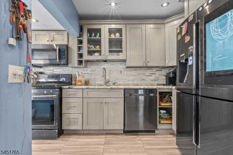 484 Raritan Rd, Roselle Boro, Union photo 10