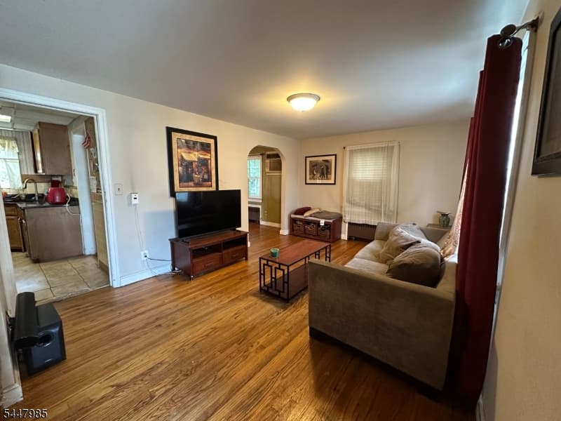 1129 Caldwell Ave, Union Twp., Union photo 5