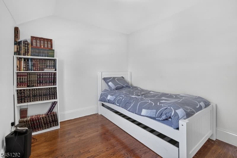 112 Rosewood Ter, Linden City, Union photo 27