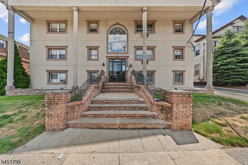 816-826 W Grand St, Elizabeth City, Union photo 2