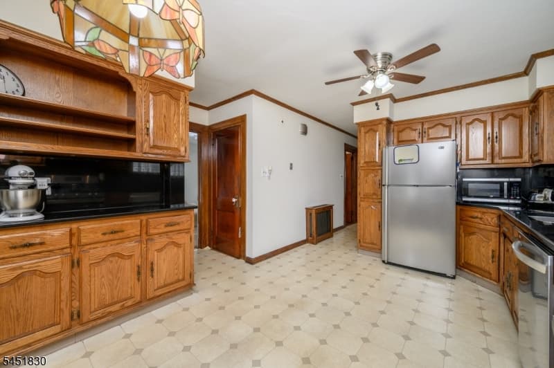 938 Ray Ave, Union Twp., Union photo 17
