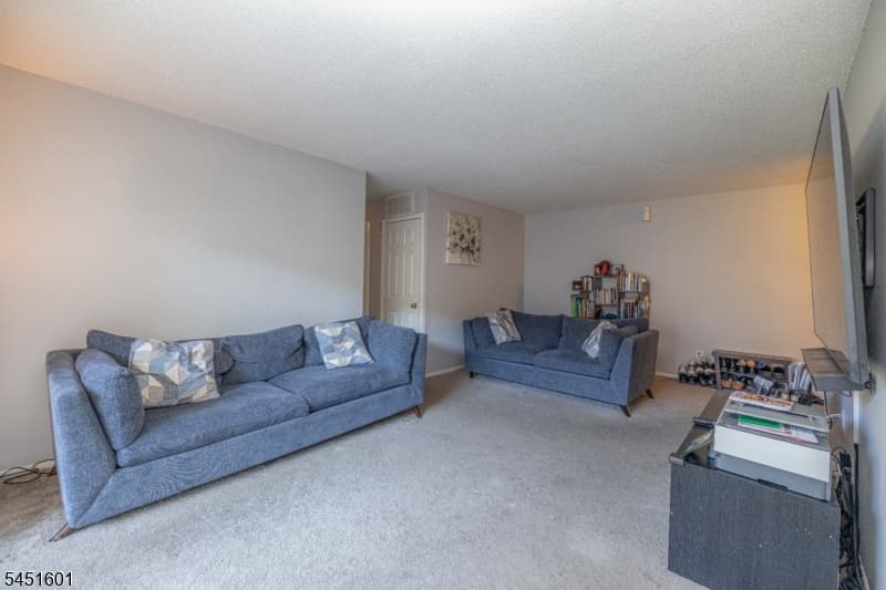 1150-1190 W St George B23B023, Linden City, Union photo 3