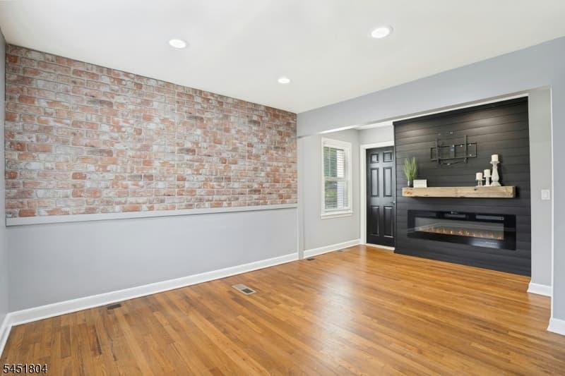 2094 Westfield Road Cir, Scotch Plains Twp., Union photo 3