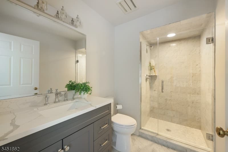 12 Cowperthwaite Place, Westfield Town, Union photo 14