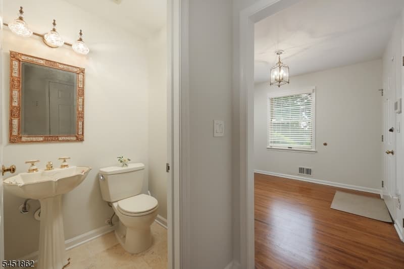 12 Cowperthwaite Place, Westfield Town, Union photo 18