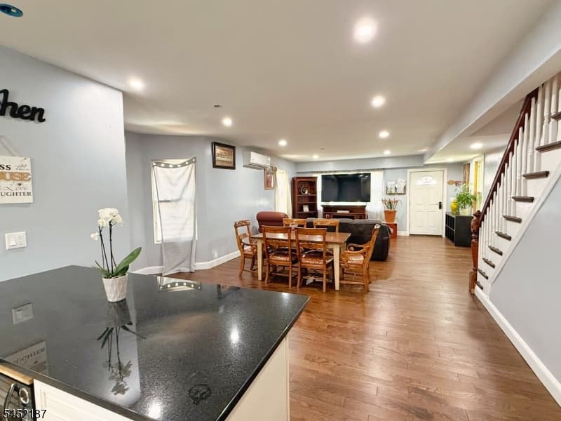 156 E 8Th Ave, Roselle Boro, Union photo 5