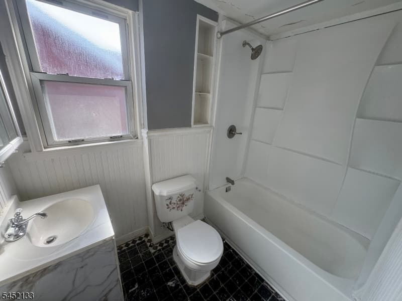 1113 Woolley Ave, Union Twp., Union photo 5
