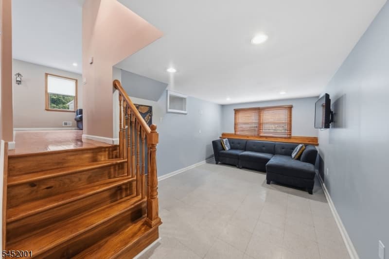 2416 Hulick Pl, Rahway City, Union photo 15