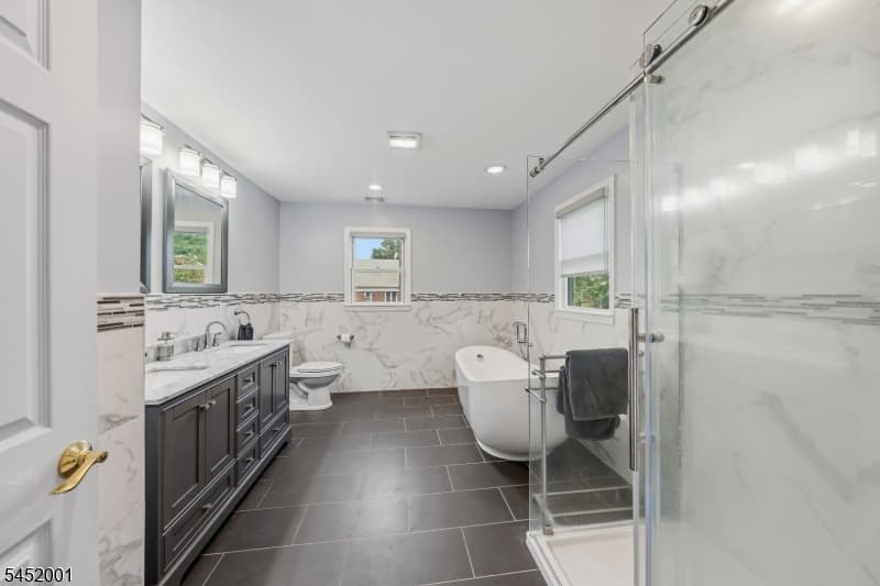 2416 Hulick Pl, Rahway City, Union photo 9