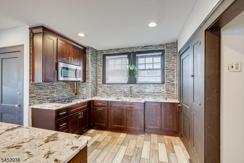 1075 Overlook Ter, Union Twp., Union photo 17