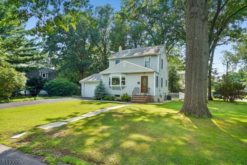 40 Carpenter Pl, Cranford Twp., Union photo 2