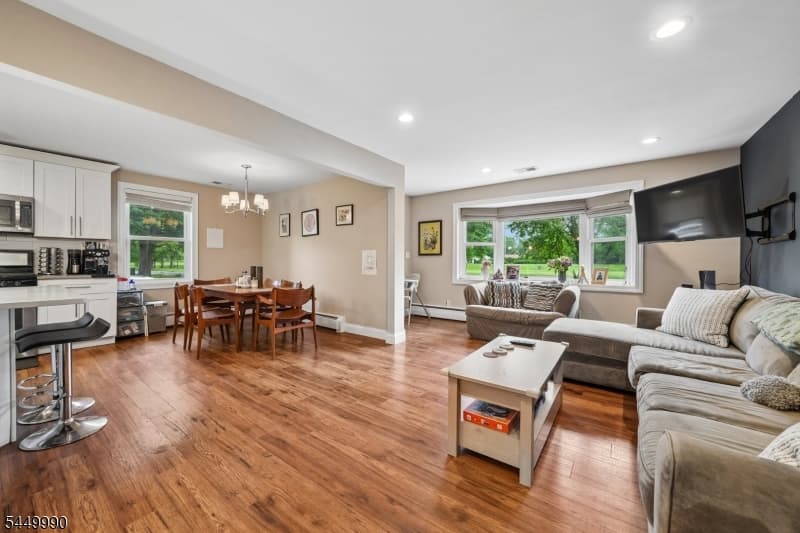 40 Carpenter Pl, Cranford Twp., Union photo 3