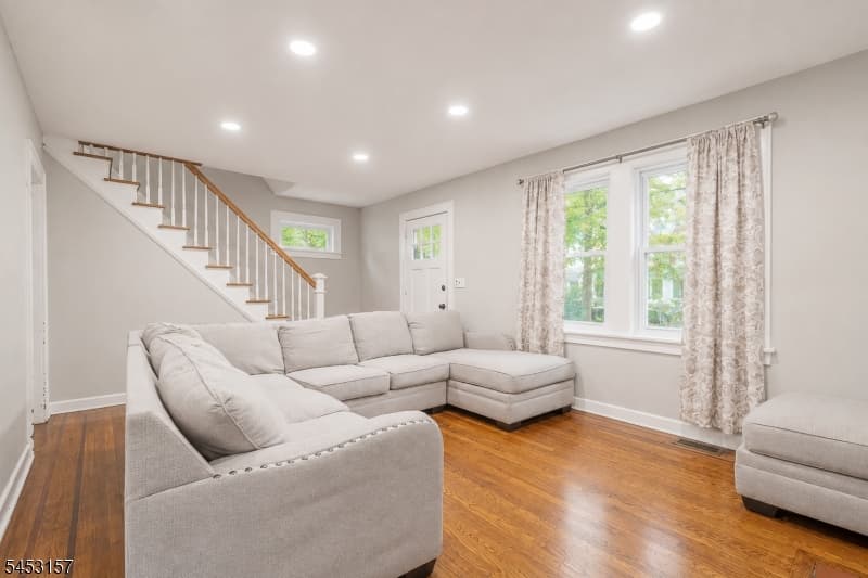 512 W 3Rd Ave, Roselle Boro, Union photo 12