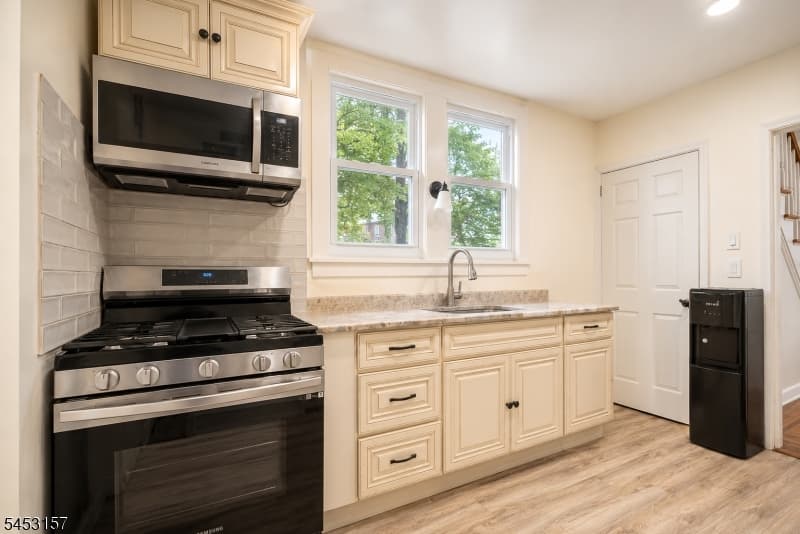 512 W 3Rd Ave, Roselle Boro, Union photo 18