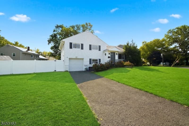 2020 N Stiles St, Linden City photo 2