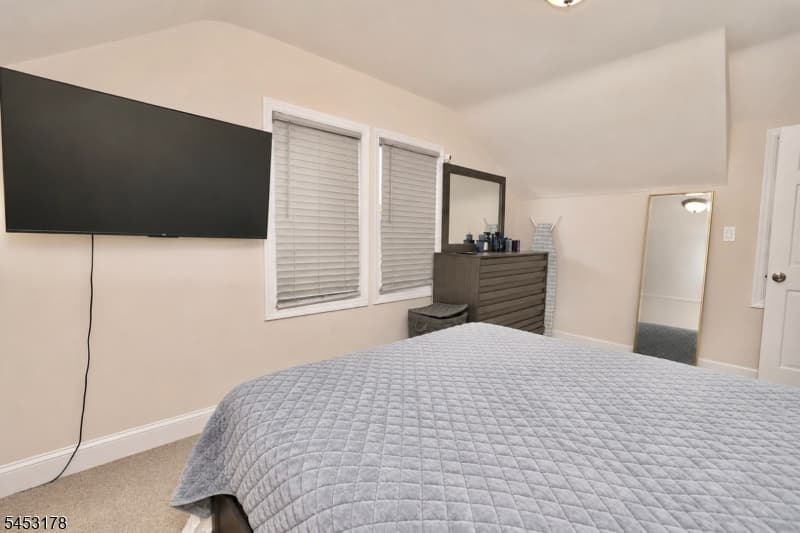 105 Main St, Linden City photo 14