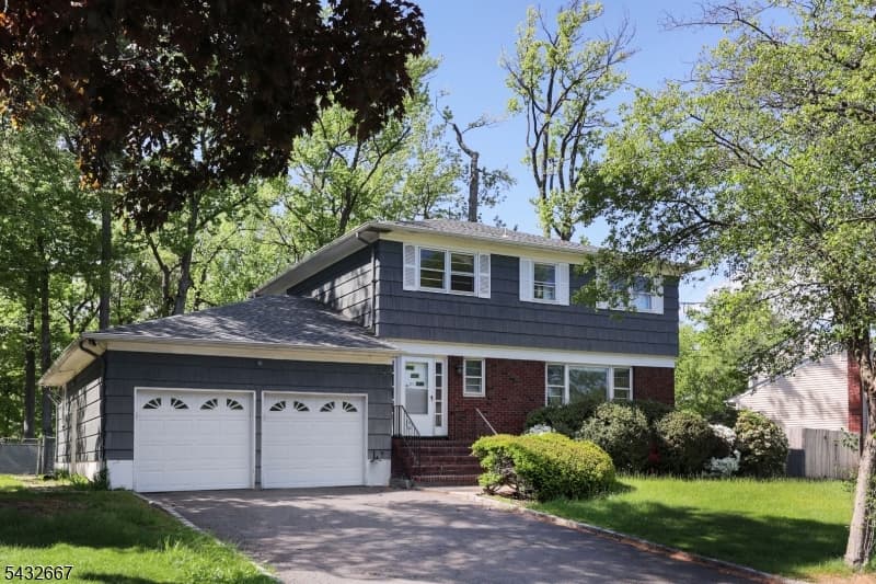 21 Saint Germain Dr, Clark Twp., Union photo 2