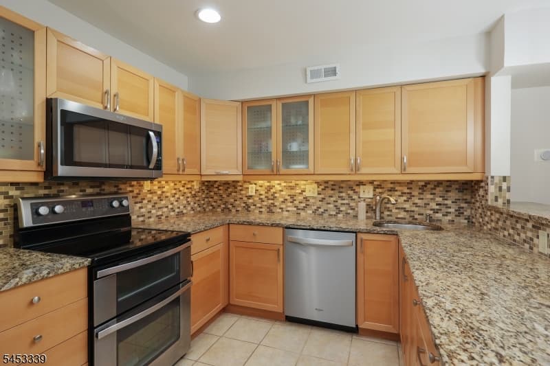 16 Yarmouth Ct, Scotch Plains Twp., Union photo 16