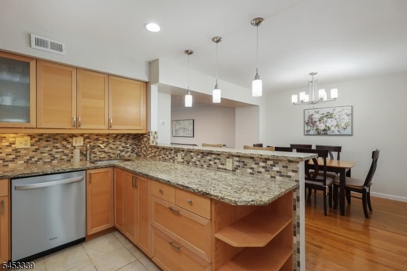 16 Yarmouth Ct, Scotch Plains Twp., Union photo 18