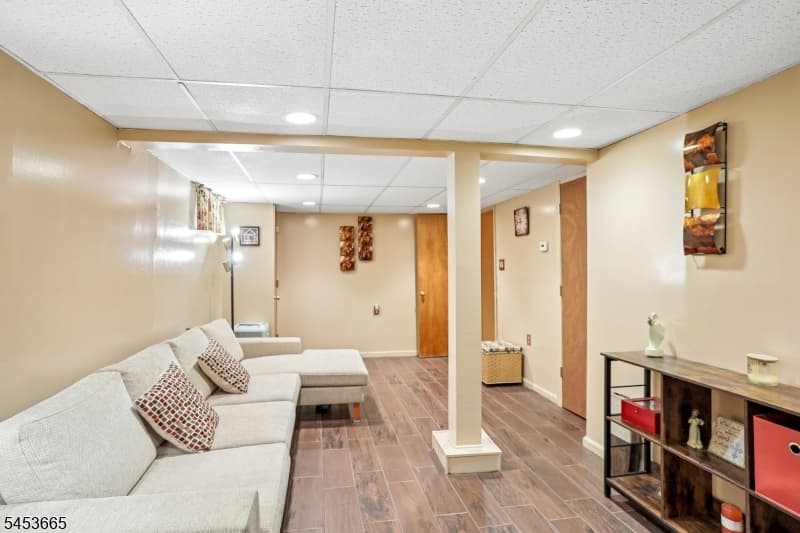 10 Independence Dr, Roselle Boro, Union photo 33