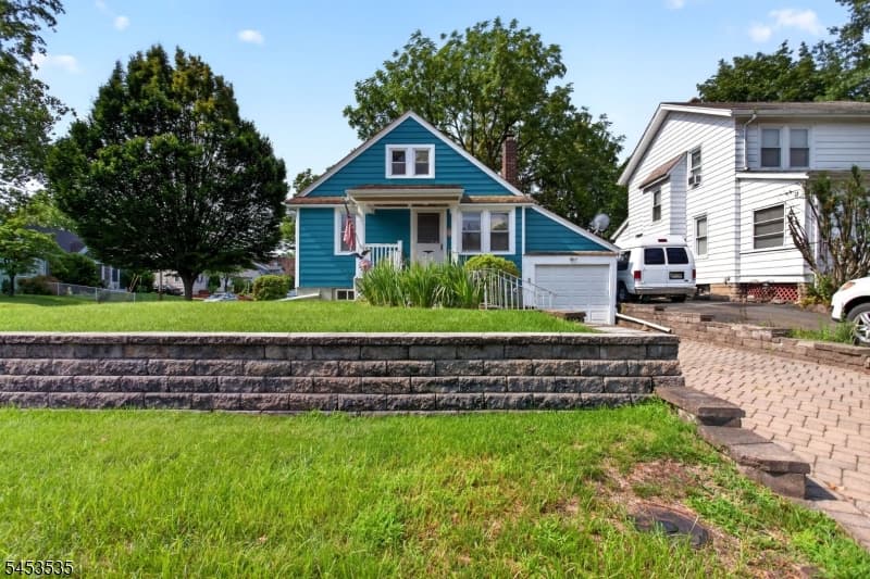1 Perry Pl, Springfield Twp. photo 2