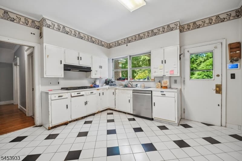 231 Exeter Way, Hillside Twp., Union photo 12