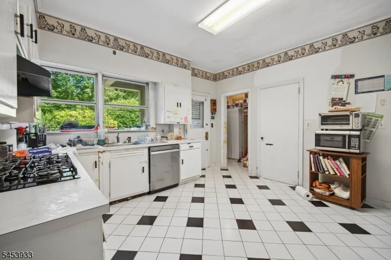 231 Exeter Way, Hillside Twp., Union photo 14