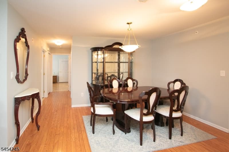 10 Redspire Dr, Union Twp. photo 5