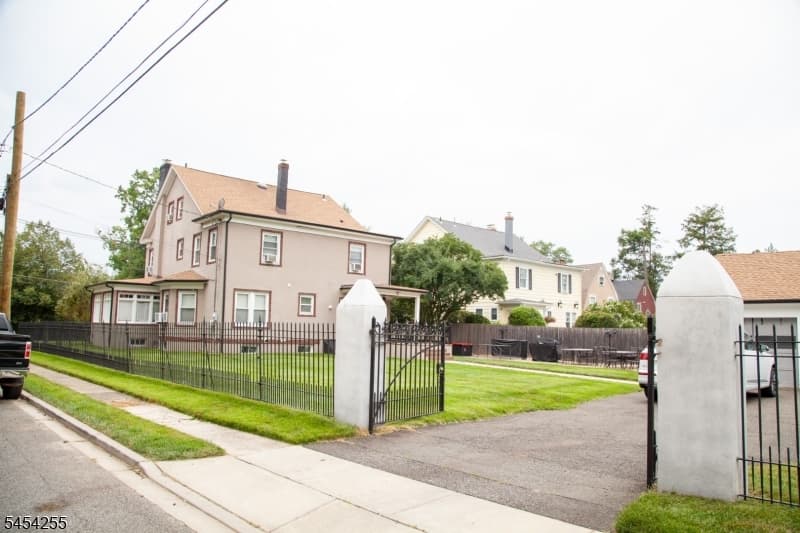 925 Hillside Ave, Plainfield City photo 29