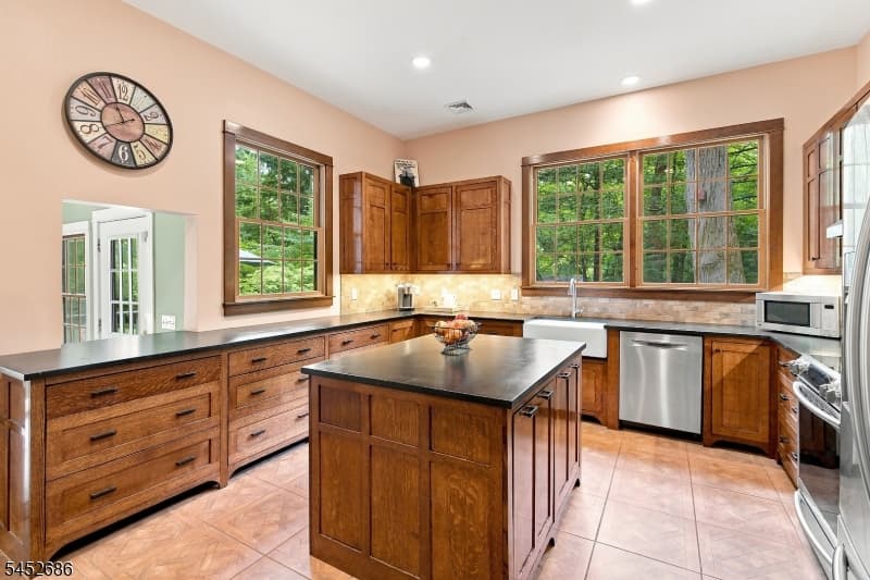 300 Emerson Ln, Berkeley Heights Twp. photo 10